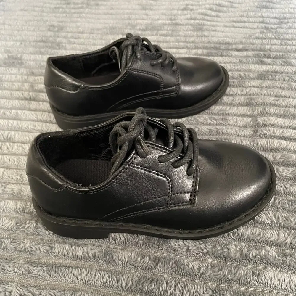 The Children's Place Toddler Boys Size 10 Lace Up Dress Shoes - Black NWT